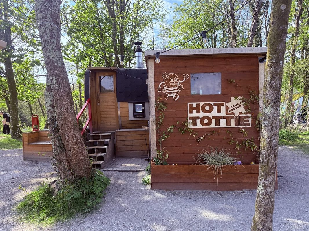 Hot Tottie Sauna — photo 3
