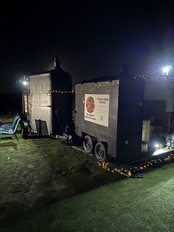 The Sweaty Horsebox Sauna — photo 1