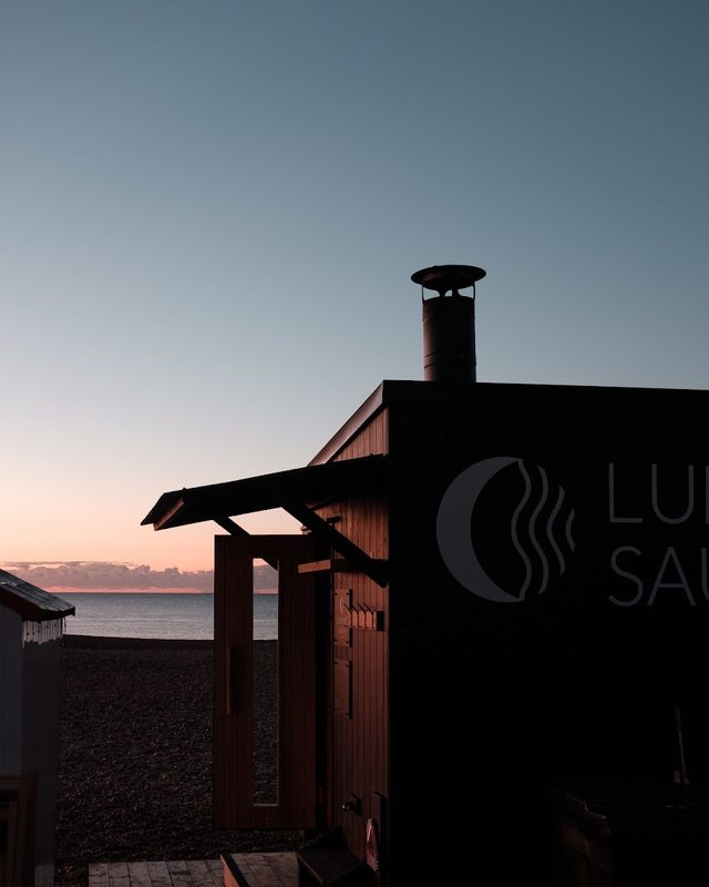 Luna Hut Sauna Eastbourne — photo 1